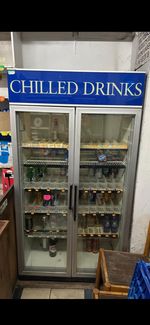 Double Door Drinks Fridge With Shelves