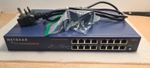 Netgear DS516 10/100Mbps 16 Port Stackable Network Hub Switch cw rack ears 5847
