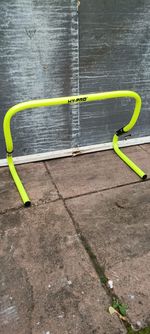 HY-PRO adjustable training hurdles and Poles – Good Condition