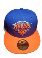 New Era Flat Brim 59FIFTY New York Knicks NBA Blue Fitted Cap Size 6 3/4