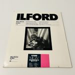 Vintage Ilford MGIV Multigrade RC Glossy Photo Paper 8x10 18 Sheets B&W