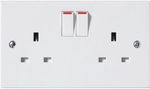 2 GANG WHITE TWIN DOUBLE PLUG ELECTRIC WALL SOCKET SWITCHED SQUARE EDGE