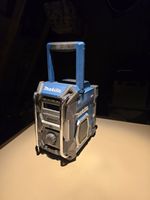 Makita MR003G 40V Max XGT Li-ion DAB/DAB+ Blue Digital Job Site Radio Body Only