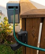 Heavy Duty Garden Hose Corner Guide Roller Anti-Kink Fence Wall Mount 1-4 Pack