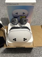 Meta Quest 3S Virtual Reality Headset Bundle Boxed With Headstrap and Controller