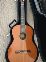 guitar classical Alhambra 8C