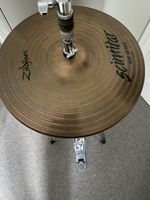  Hi-hat cymbal (Tama) Stand and Zildjian scimitar 13 inch