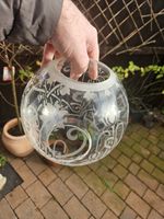 BEAUTIFUL ANTIQUE VICTORIAN ETCHED GLASS OIL LAMP SHADE FLOWERS