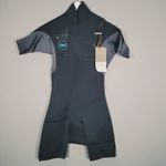 bnwt DAKINE Mens Quantum Wetsuit XS Black Grey 2/2mm Chest Zip Shorty Surf Kp30