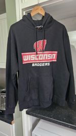 Wisconsin Badgers NFL Hoodie. Size Large
