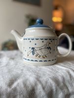 Vintage SADLER ENGLAND Teapot Blue Ribbon Goose Pattern 80s 90s Cottagecore