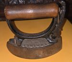 Antique Sensible Sad Iron #6 Quick Release Handle Cast Iron & Wood N.R.S. & Co