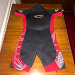 TWF Boys Shortie Wetsuit Black/Red Short Sleeve Ages 8-10 