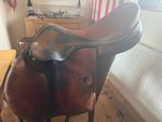 Italian-made Amerigo Vega monoflap close contact competition / jump saddle 17" N