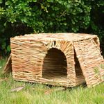 Rabbit Grass Bed House Foldable Hideaway Woven Grass Hut Small Pets Chew Toys