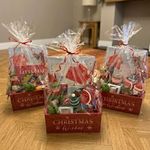 Elf’s have arrived hampers 🎄
