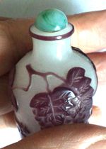 chinese snuff bottle aubergine glass overlay guanzhou/Beijing