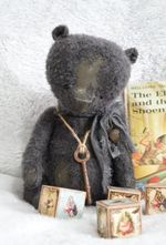 One of a kind artist bears. OOAK primitive bear . Handmade. Vintage style.