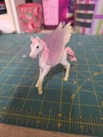 Used Schleich Sunrise Pegasus Foal Glitter Wings Pink Purple White Figure
