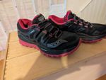 Saucony Xodus ISO, Women's Trail Running Shoes, Black and Pink, UK Size 5.5