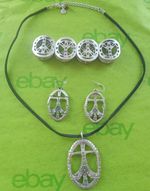 Vintage  Xc Liz Claiborne Peace Sign Necklace Bracelet & Earring Set