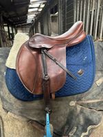 16.5’’ Bates Adjustable Jumping Saddle - Changeable Gullet - Lovely Condition