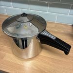 Kuhn Rikon Duromatic 18/10 Stainless Steel 7L Pressure Cooker Long Handle 22cm