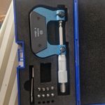 Thread Pitch Outside Micrometer 0 To 25mm With Anvils AndCase Storage Box.