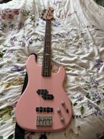 Marlin Sidewinder PJ Bass Guitar, sparkle pink, with free fender gig bag
