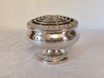 Large Vintage Ianthe Silver Plated Rose Bowl Vase with Mesh Frog Grill