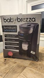 Baby Brezza Formula Pro Advanced in black