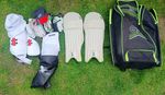 Youth Cricket Bundle Right Handed - Pads, Gloves, Thigh Pad Hats, Bag