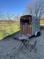Vintage Mobile Bar Horse Box for Sale - Perfect for Events and Parties!