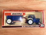 Britains Tractor gift Set Ford 5000 No 9630 Very Rare From 1973