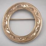 1967 Vintage Sterling silver etched round brooch pin, signed LaMode so-31