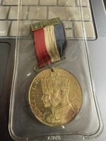 George VI Elizabeth Crowned Commonwealth Coronation Medal 1937