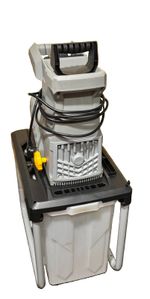 Titan 2800W Garden Shredder TTSHR2800 Roller Wood Chipper 6