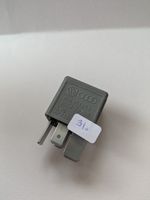 GENUINE AUDI VW VOLKSWAGEN MULTI-USE RELAY NO.370 4-PIN 8D0951253
