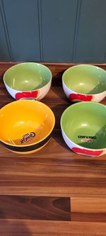 Kellogg’s Cereal Bowls Set of 4: 3x Corn Flakes & 1x Crunchy Nut