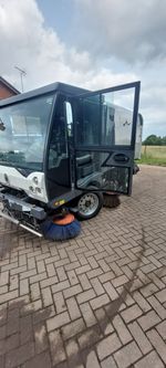 Scarab road sweeper M25H.    SPARES OR REPAIRS