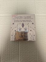 Charlotte Tilbury Hollywood Glow Highlighter on Pillow Talk Glow