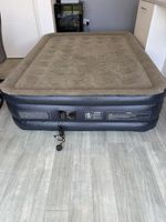 Idoo Luxury king, Inflatable Air Bed / Mattress with Built in Pump brown
