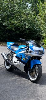 Suzuki GSXR SRAD 600 with custom K3 rear end 12 months MOT 22K