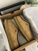 Women’s Brown UGG Slippers In UK Size 6 Brand New with Box