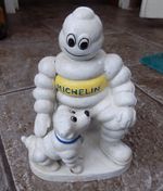 MICHELIN MAN & Michelin Dog " Bubbles " heavy cast iron ornament door stop