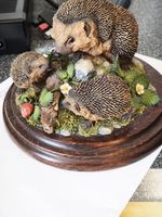 COUNTRY ARTISTS  CA 496 HEDGEHOG FAMILY COLLECTIBLE FIGURINE