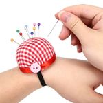 🧵🪡✨ Portable Wrist Pincushion with Elastic Wrist Belt – Keep Your Sewing Pins 