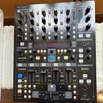 Behringer DDM4000 Digital 5-Channel DJ Mixer MIDI Sampler BPM Counter XLR