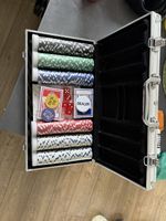 Poker Set 500 Texas Hold Em Piece with Chips, Cards, Dice and Casino Case Comp