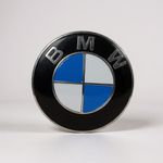 1x BMW 74mm Boot Lid ROUND Rear EMBLEM BADGE 2 PIN FITS ALL MODELS